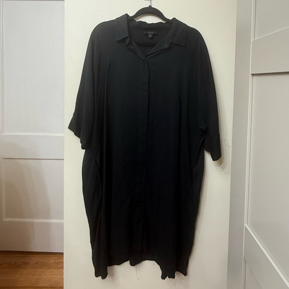 Cos / M / Black Balloon Shirt Dress / Minimalist / Quiet Luxury / Neutral - Picture 2 of 6